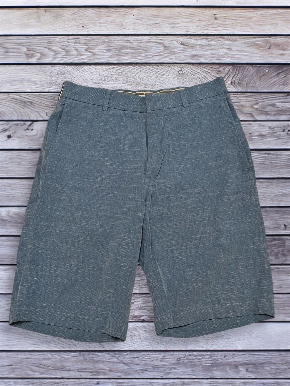 Walter Hagen Men's Blue Gray Flat-Front Shorts 30